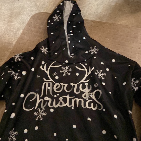 BRAND NEW NEVER WORN!  Holiday hoodie.  Thin silk like material.  Very cute!!! - Picture 3 of 6